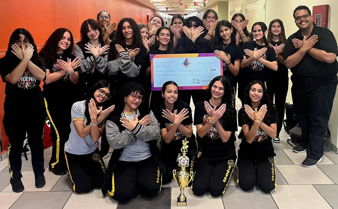 Integrantes del Phoenix Dance Team de CIMATEC